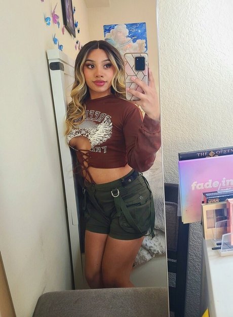 Mina Sin model best img