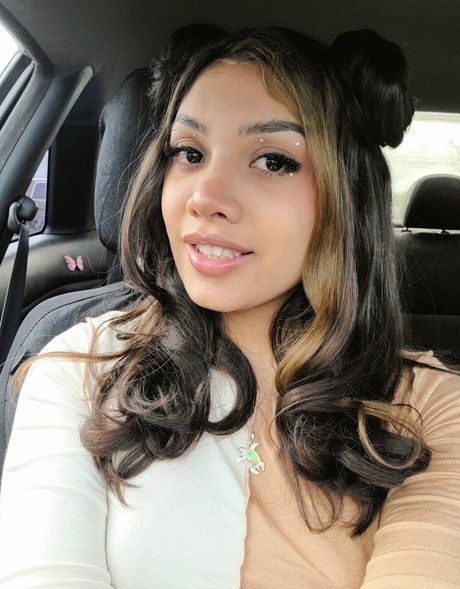 Mina Sin high quality pornstar images