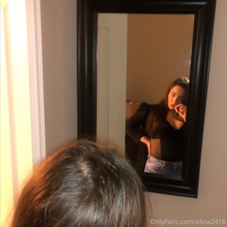 vivi2416 model sexy photo