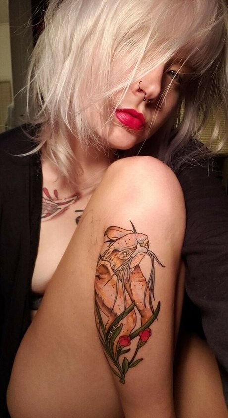 sweetfaebelle model art photos