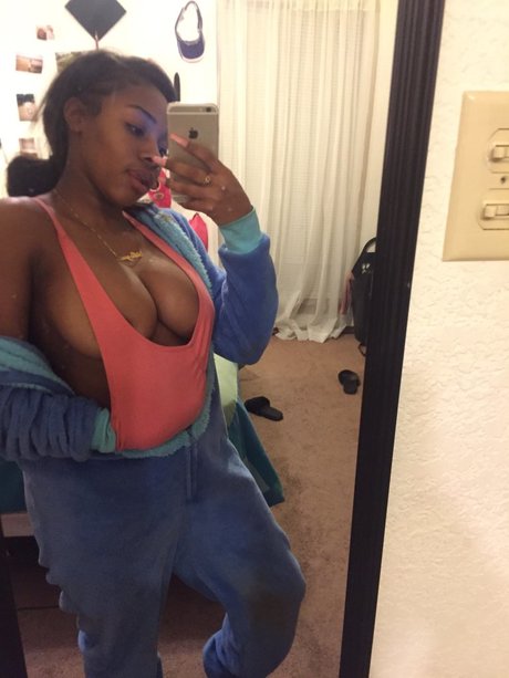 OG Leah Swanky_ free pornstar img