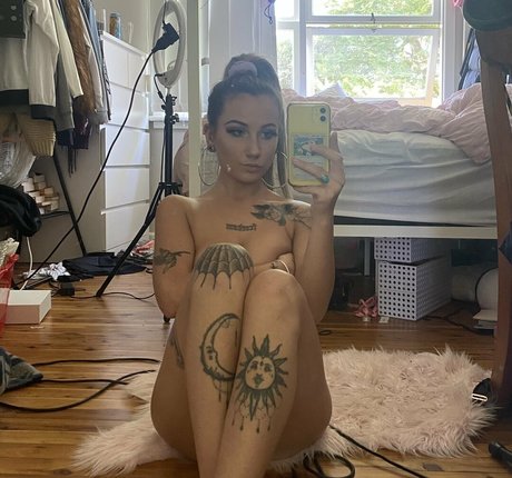 Jackiemareex pornographic star image