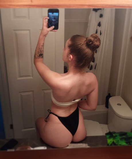 Alildore pornstar high quality img