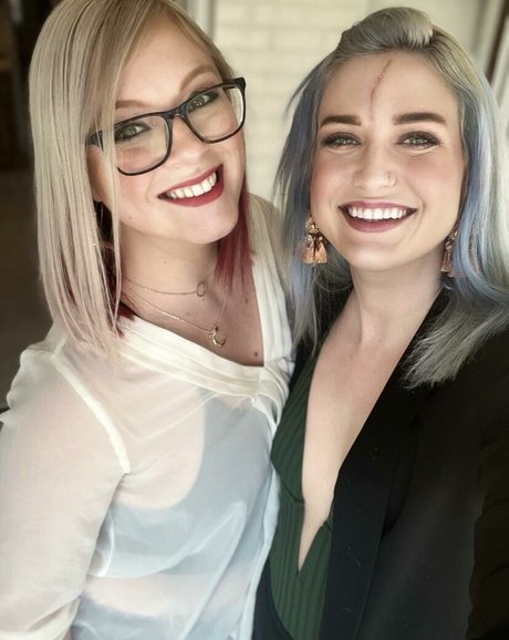 Wanderlust887 erotic actress archive