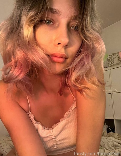 foreverSat star adult photo