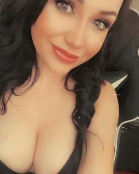 Amelia Jane pornstar hd pic