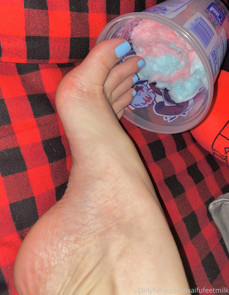 WaifuFeetMilk top pornstar images