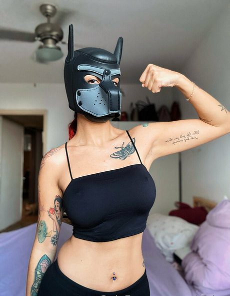 Queen Red best actress pictures