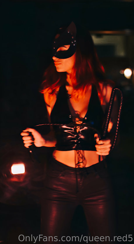 Queen Red exclusive actress images