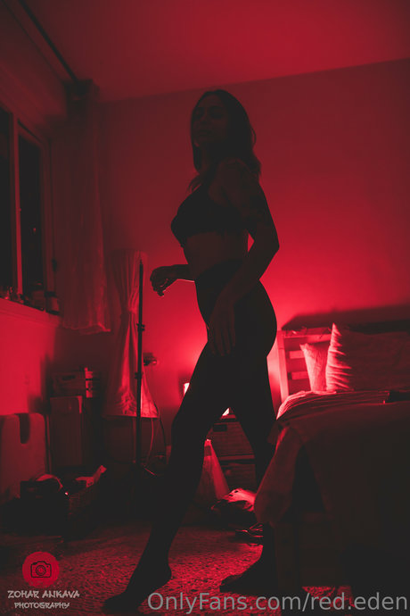 Queen Red free star galleries