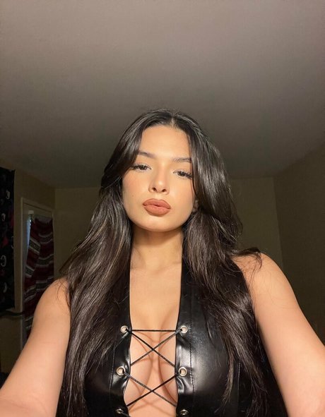 moon kitten 777 sexy star image