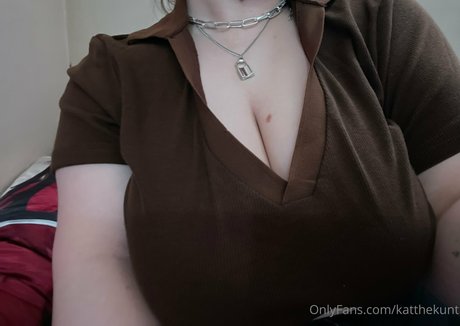 KatTheKunt pornstar nude pic