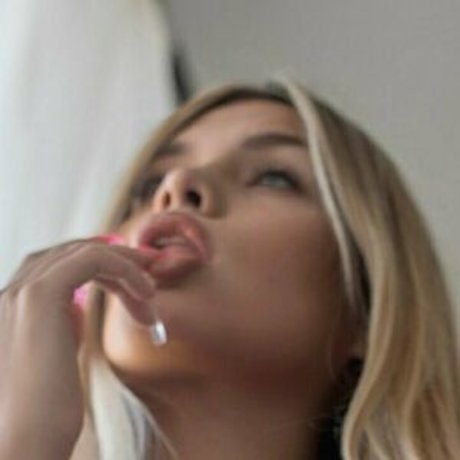 Alyson Gray beautiful pornstar img