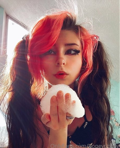 Beautyfromthorns star sexy images