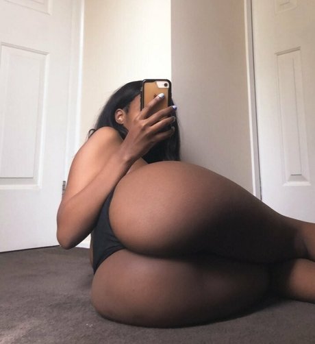 Goddessmyra model beautiful galleries