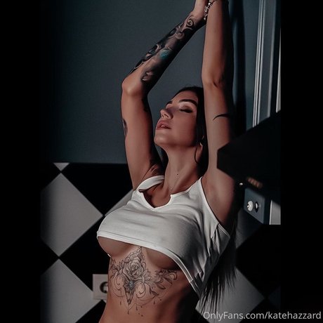 Kate Hazzard model sexy picture