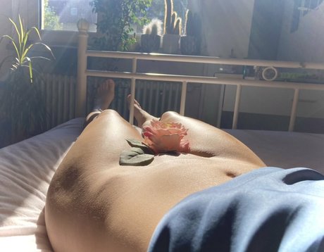 mary qty pretty actress images