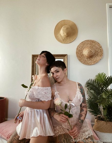 Jaclyn nude model photo