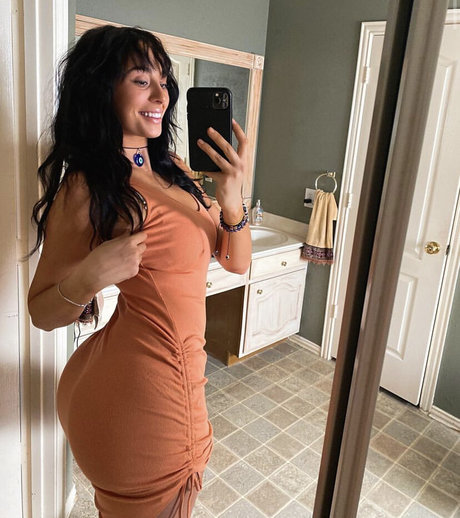 Thicc ass Caitlin coops nice model photo