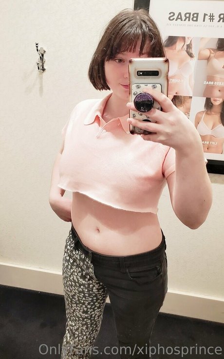 Xiphos nude model image