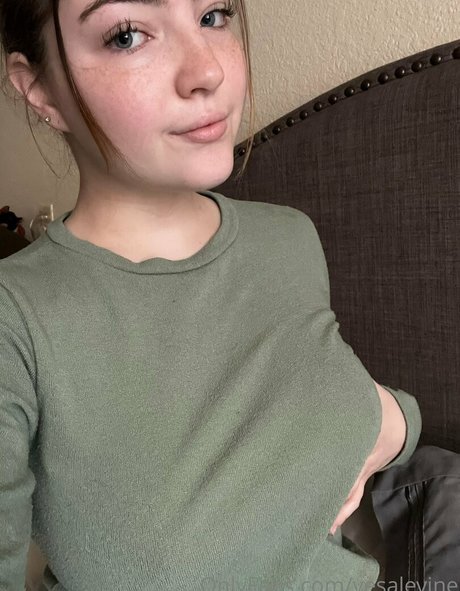 Vesalevine sexy star galleries