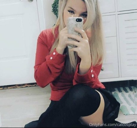 Calcosplay hot actress archive