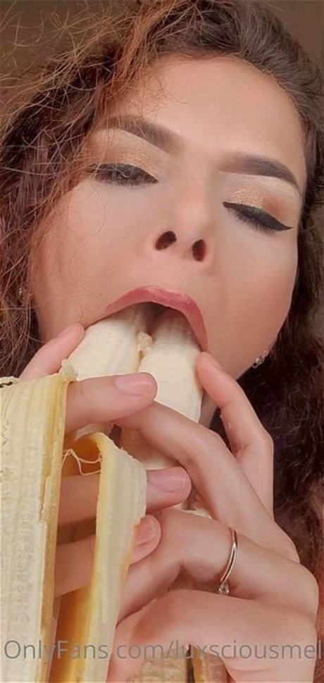 Lusxcious Mel perfect model pictures