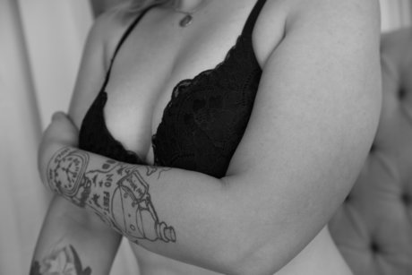 Nita Frey star high quality pictures