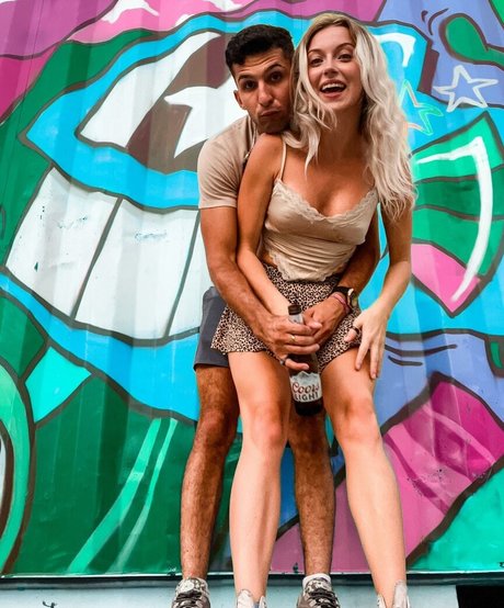 UrEbabe pornstar hot images