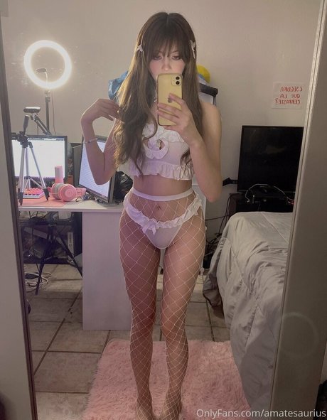 Amate Saurius sex star archive