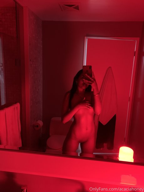 Acacia Henley pornstar sexy galleries