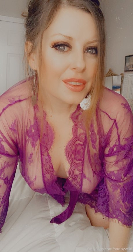 Sonny Wild erotic pornstar gallery