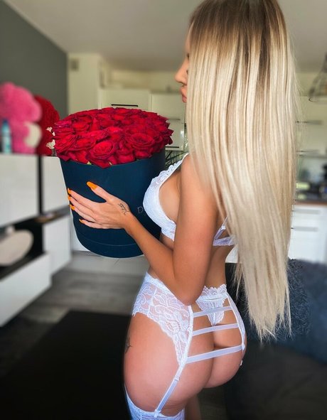 Joanna Listwan sexy model img