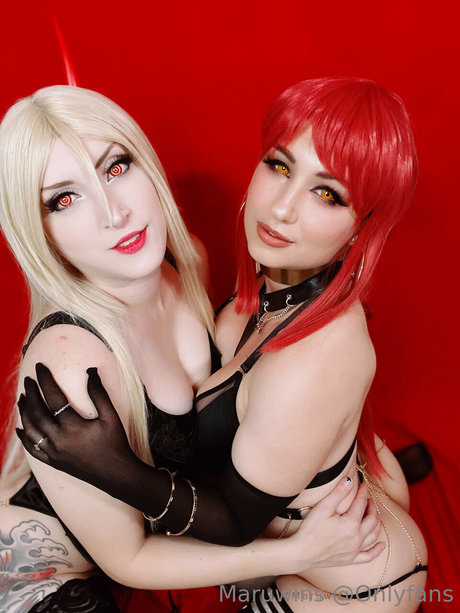 Maruwins erotic pornstar photo