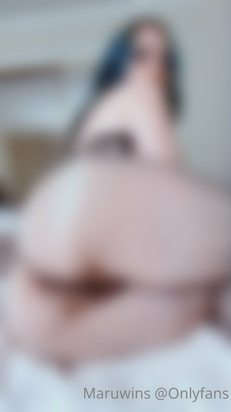 Maruwins model pornographic picture