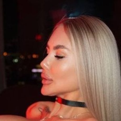 Georgia Simpson erotic pornstar pictures