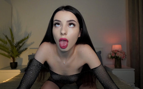 Bee elina pretty actress img