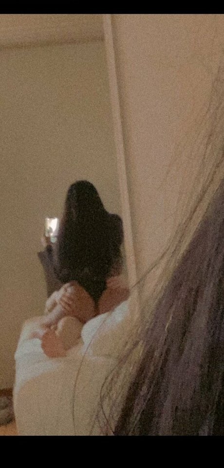 Kawaiiuwuuu model erotic photos