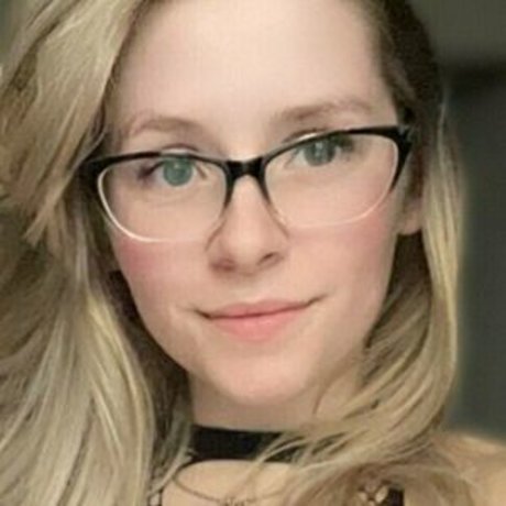 Touchebouche Liz hot pornstar img