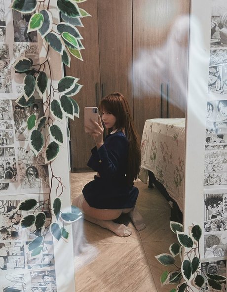 Veevtr sexy model img