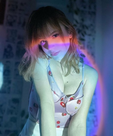 Veevtr adult actress gallery