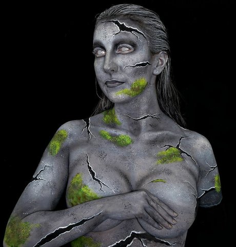 rednamrahC model best gallery