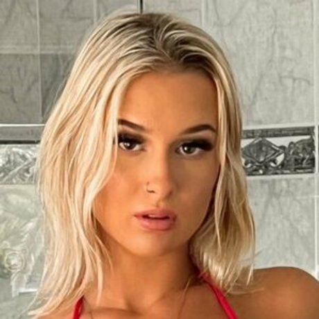 Babybrittxo pornographic model pics