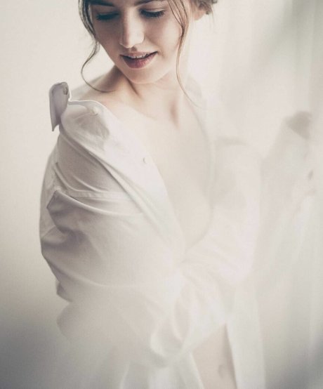 Anna Tauber model xxx gallery