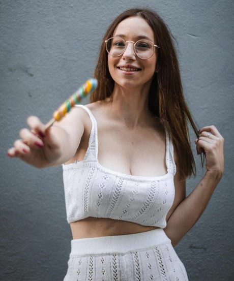 Lada Amores Profile pic