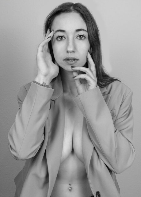 Lada Amores nice star images