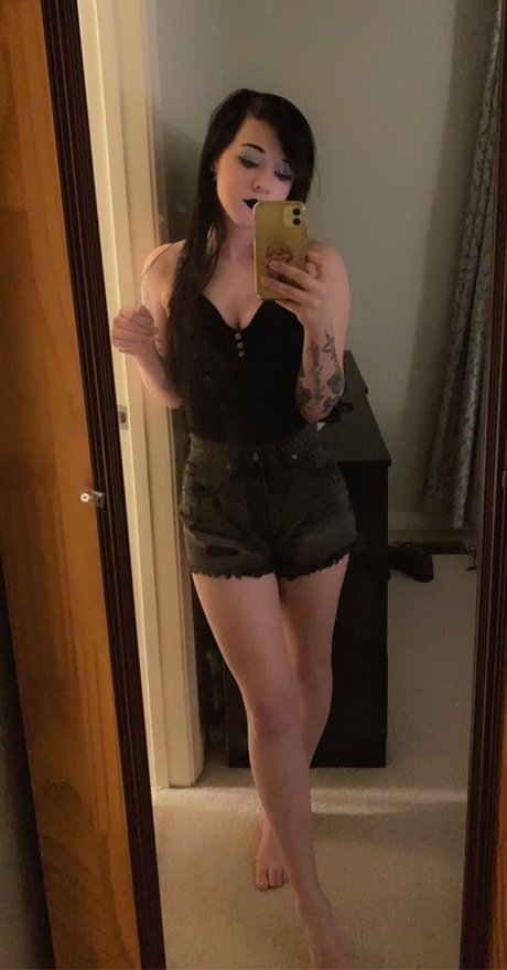 Becky May pretty model photo