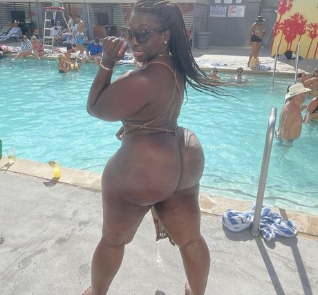 MeshasMedusa adult star pictures