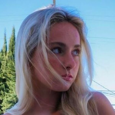 Natalie Reynolds pornstar pretty pics