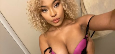 Karisa ccc nude model archive